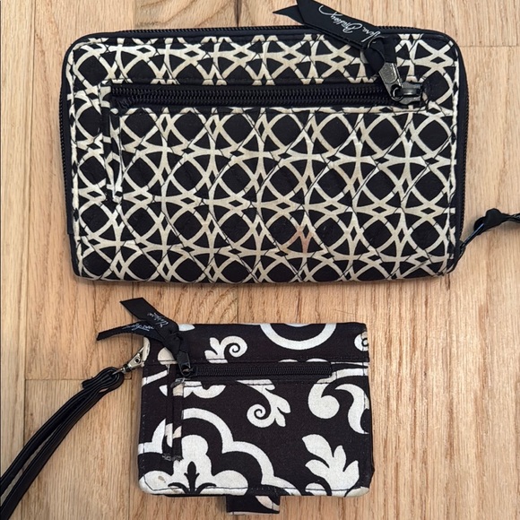 Vera Bradley Geometric Black and White Wallet Set - Picture 5 of 10